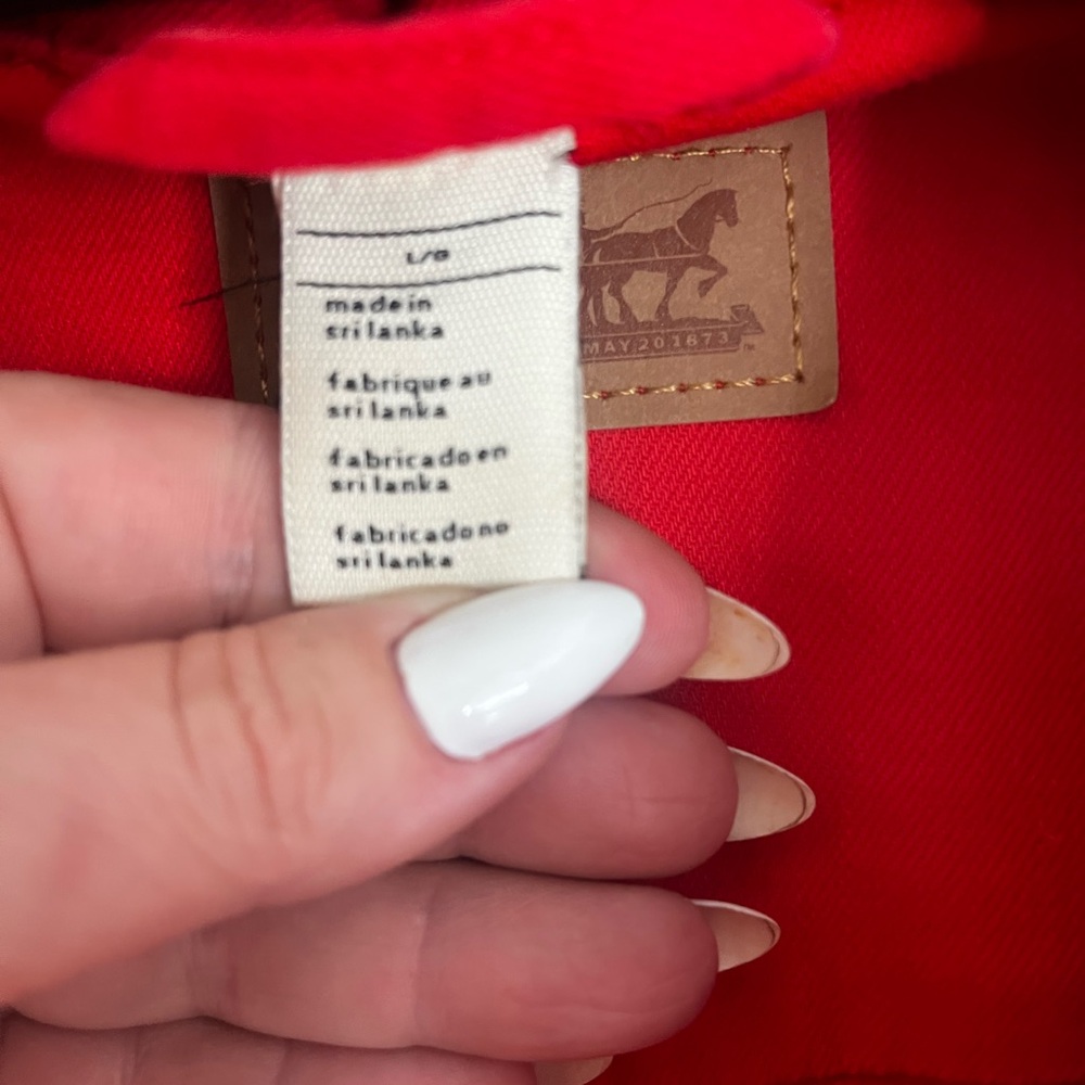 Women’s Levi denim jacket. - Picture 5 of 9